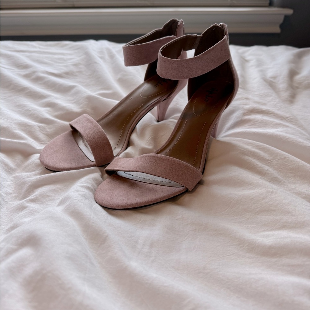 Pink style & co heels